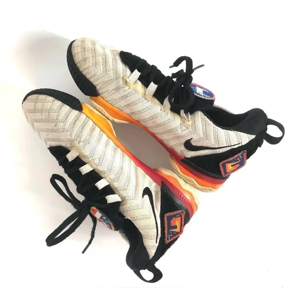Nike LeBron 16 GS 'Space Travel’ Kid’s Sneaker